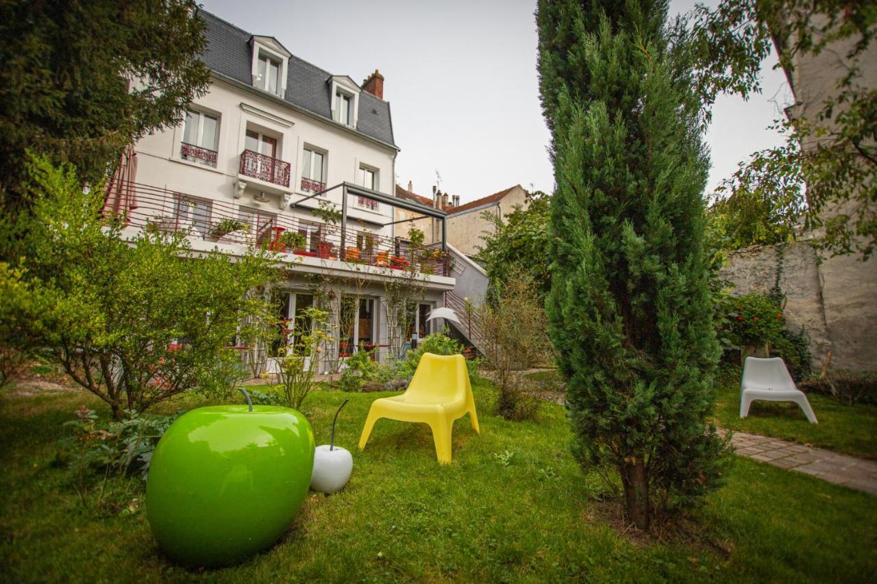 ホテル Le Jardin Des Toiles Triel-sur-Seine エクステリア 写真