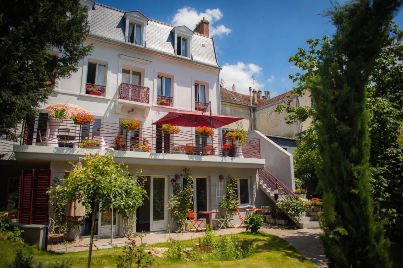 ホテル Le Jardin Des Toiles Triel-sur-Seine エクステリア 写真